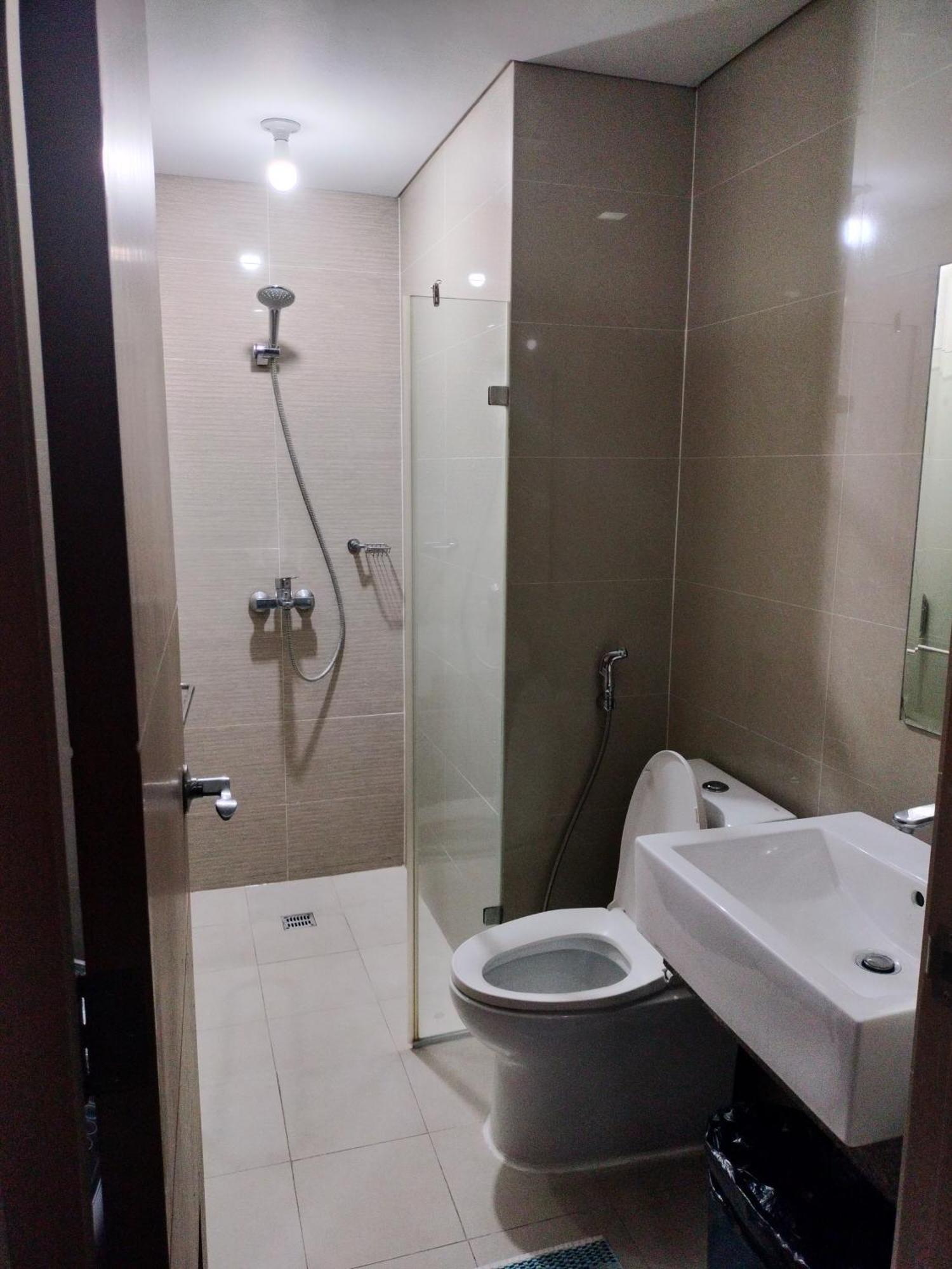 Condotel Near Airport Pasay Bagian luar foto