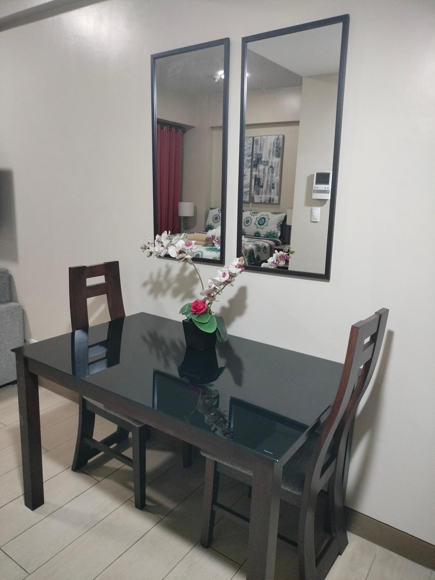 Condotel Near Airport Pasay Bagian luar foto