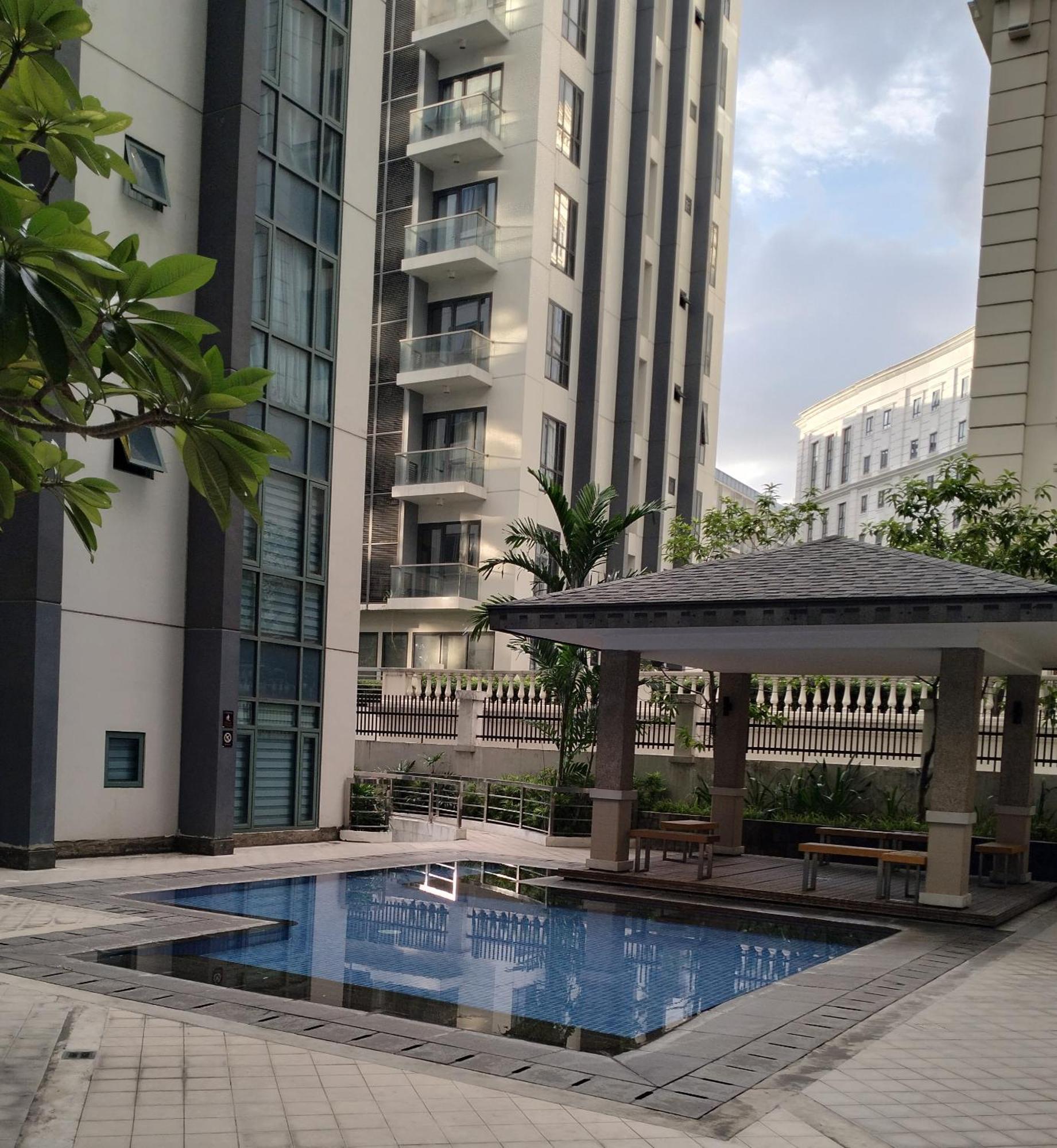 Condotel Near Airport Pasay Bagian luar foto