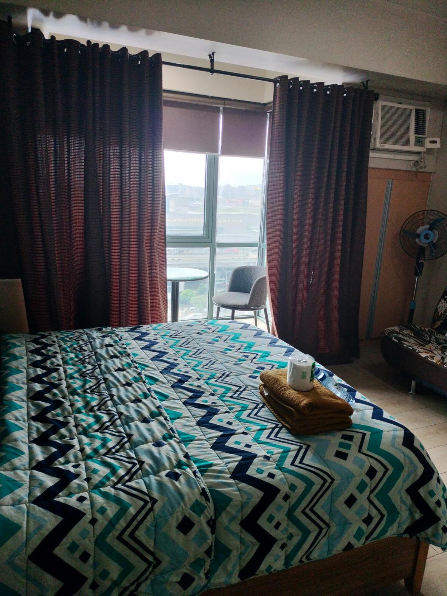 Condotel Near Airport Pasay Bagian luar foto
